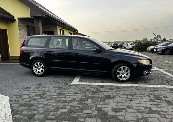 Volvo V70 cena 22800 przebieg: 338000, rok produkcji 2009 z Kisielice małe 211